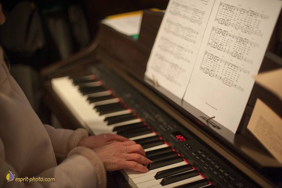 Nom de l'image : D30096586a_(c)Norbert-JUNG — Description :  Catéchumène à l'église de la Ferté Vidame - 3e étape
